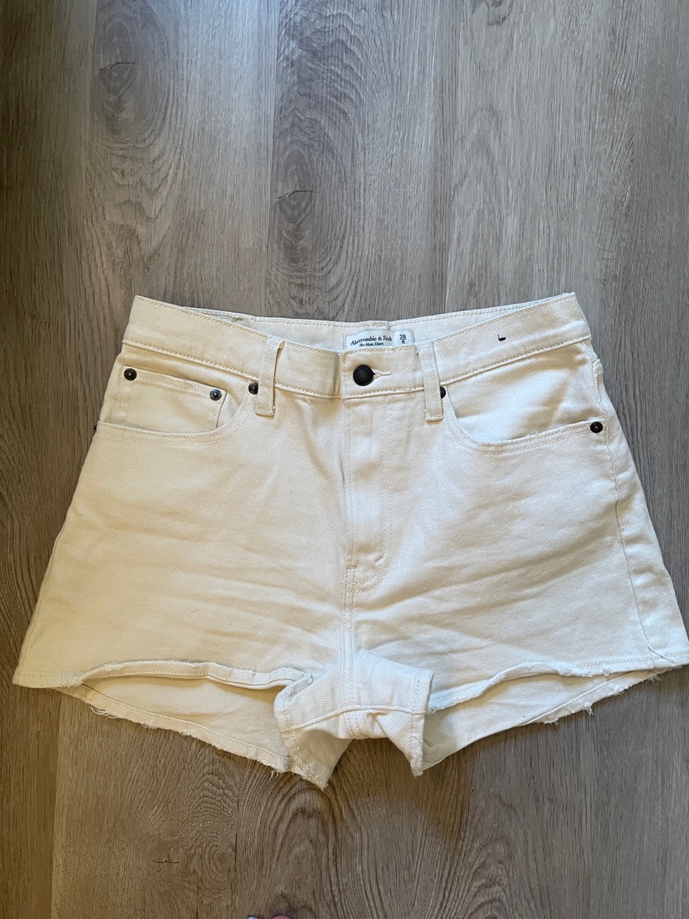 Abercrombie & Fitch Cream High-Rise Mom Jean Denim Shorts Curve Love
